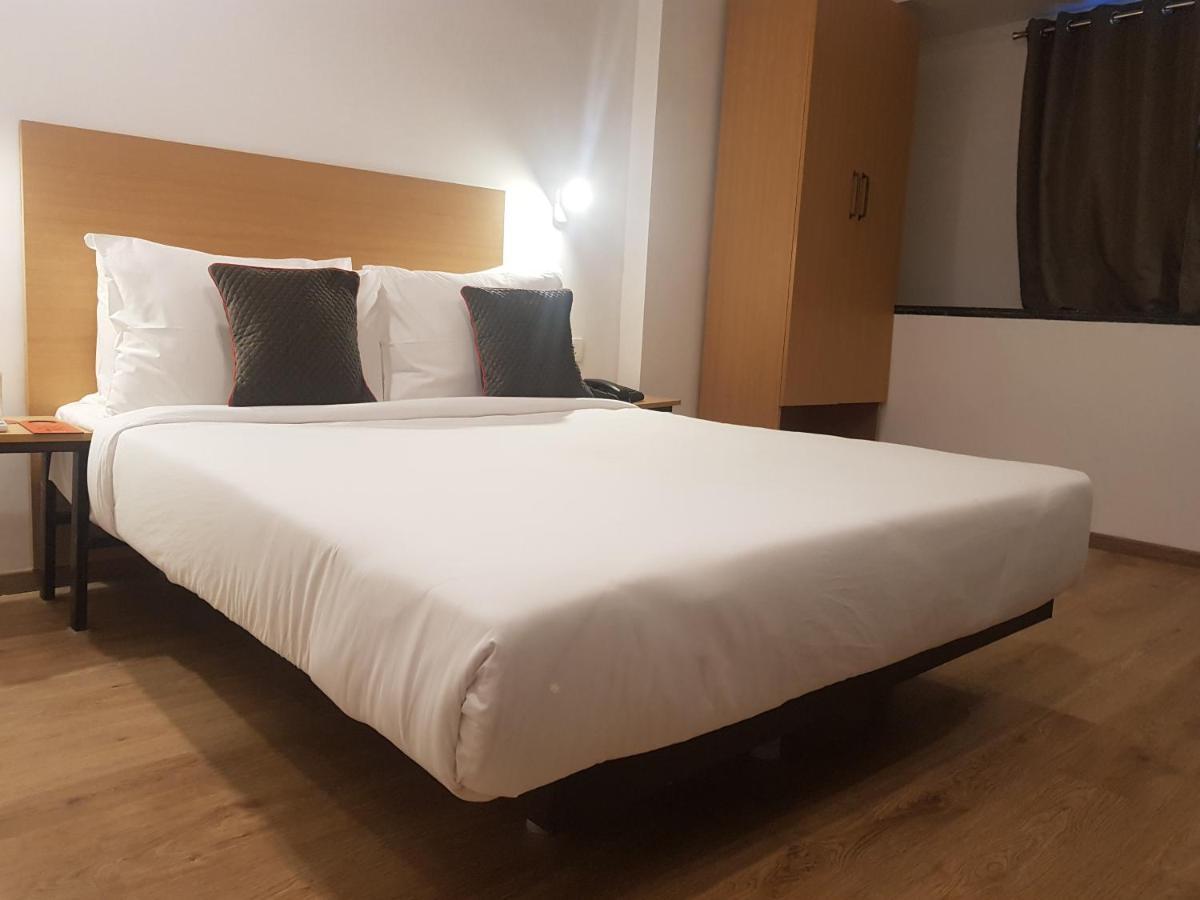 Hotel Unicontinental Bombay Eksteriør billede